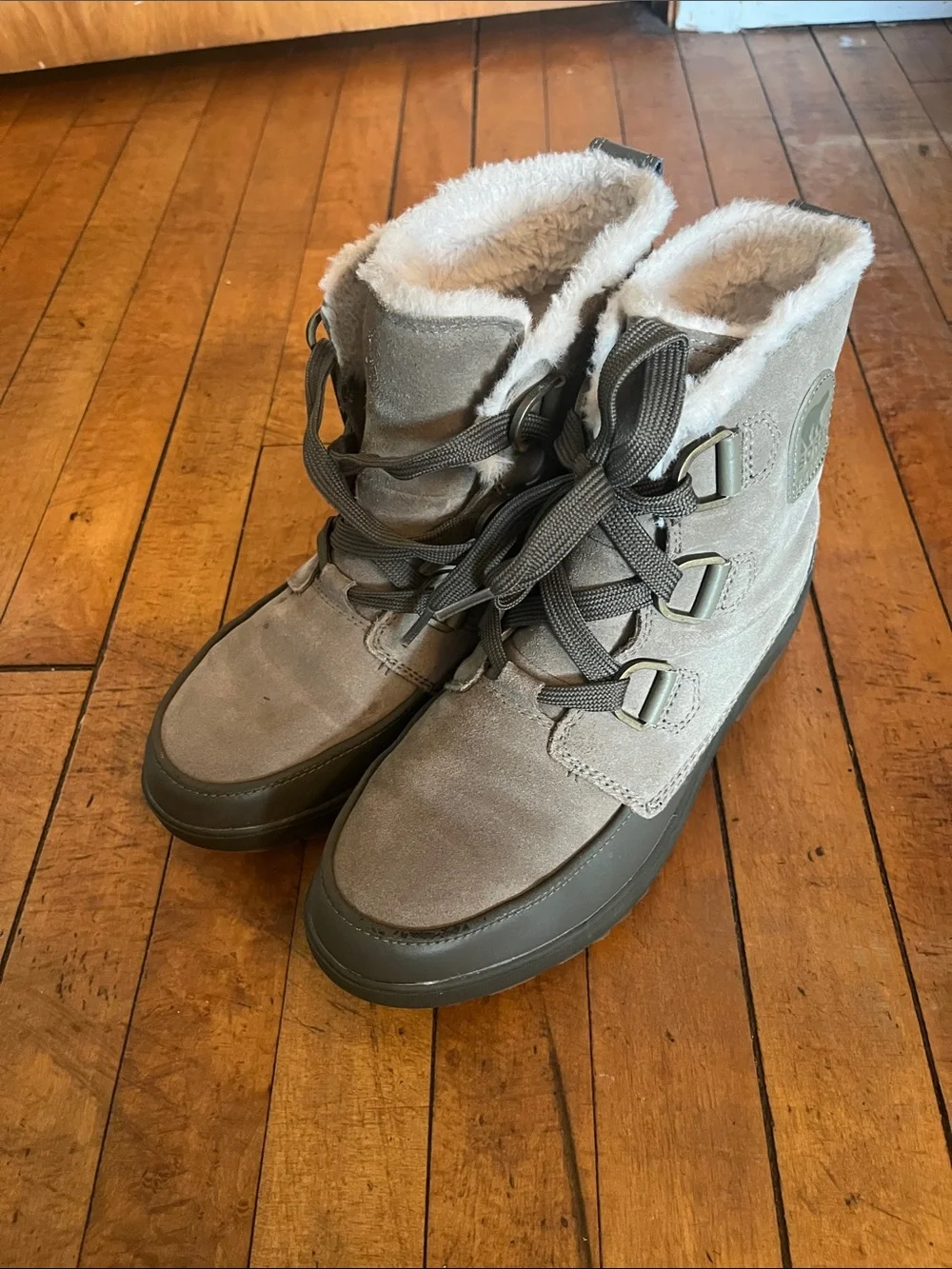 Women's Winter waterproof Lace-Up Ankle Boots in Taupe with Faux Fur